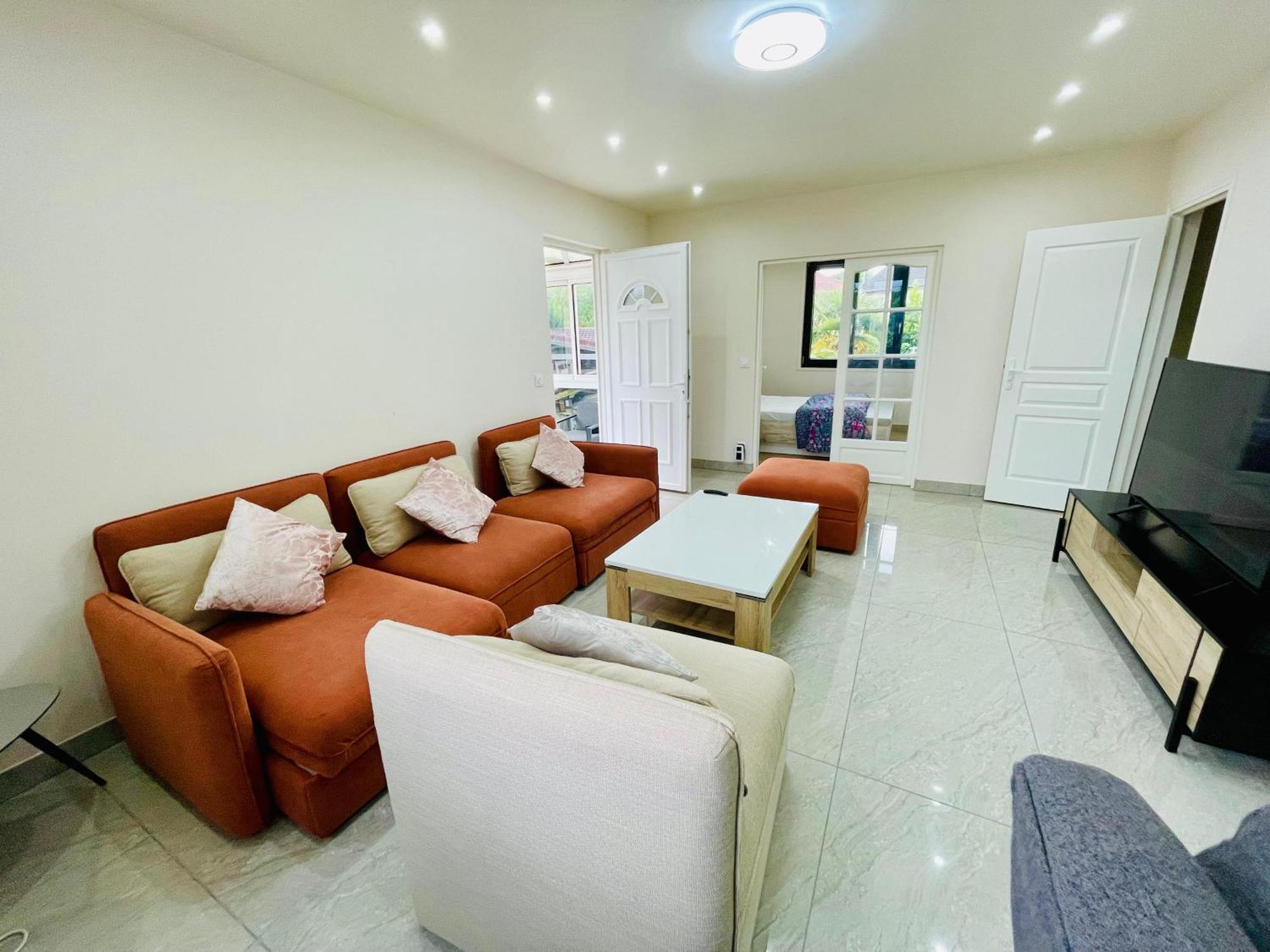Stylish, Calm And Green Home Stay Saint-Fargeau-Ponthierry Exterior foto