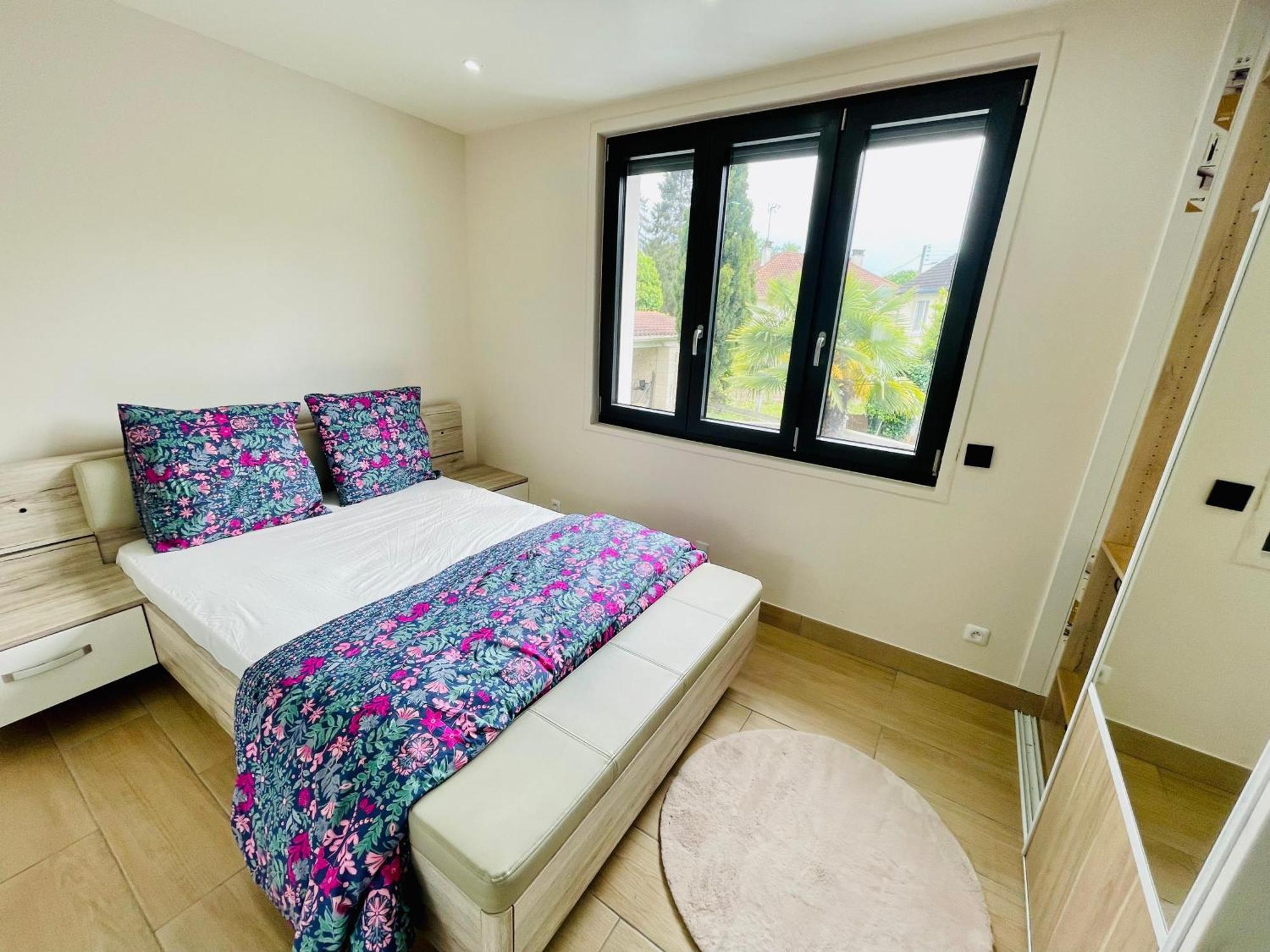 Stylish, Calm And Green Home Stay Saint-Fargeau-Ponthierry Exterior foto